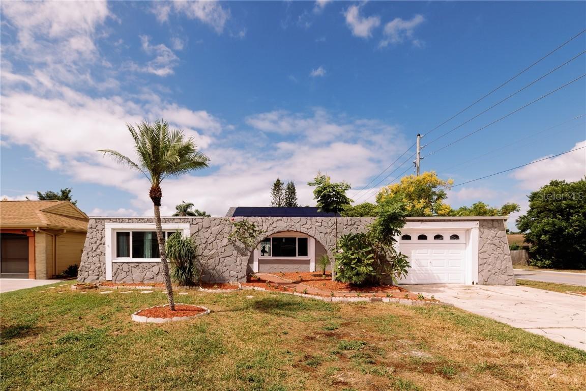 3449 Springfield Dr., Holiday, FL 34691