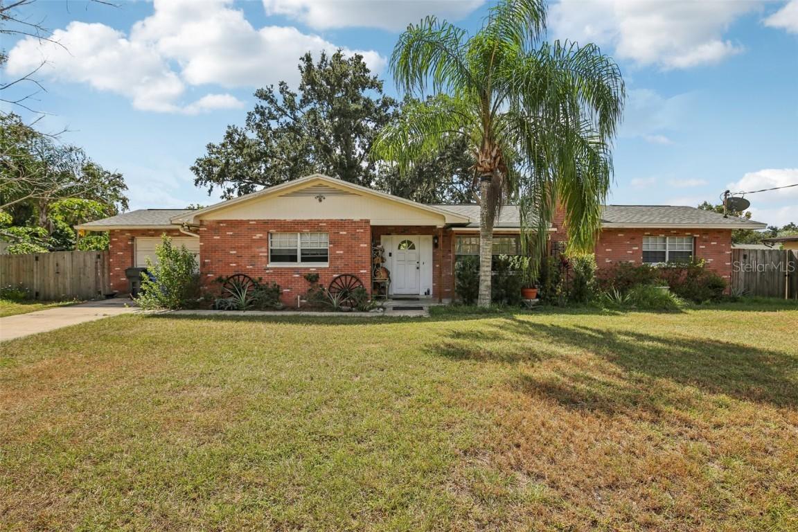 705 Westwood Dr., Brandon, FL 33511