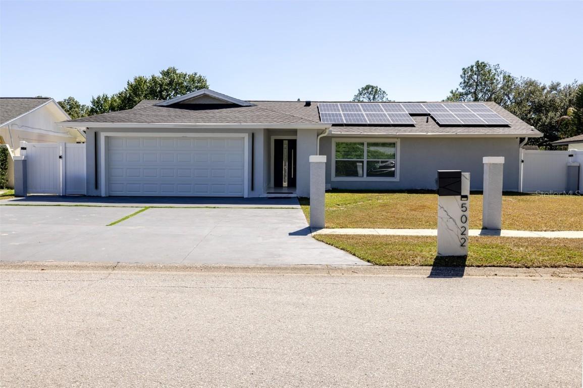 5022 Landsman Ave., Tampa, FL 33625