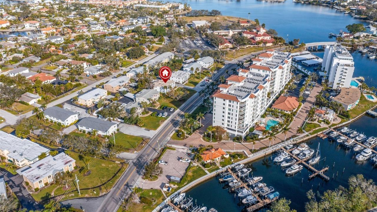 1330 Snell Isle Blvd. #4, St Petersburg, FL 33704
