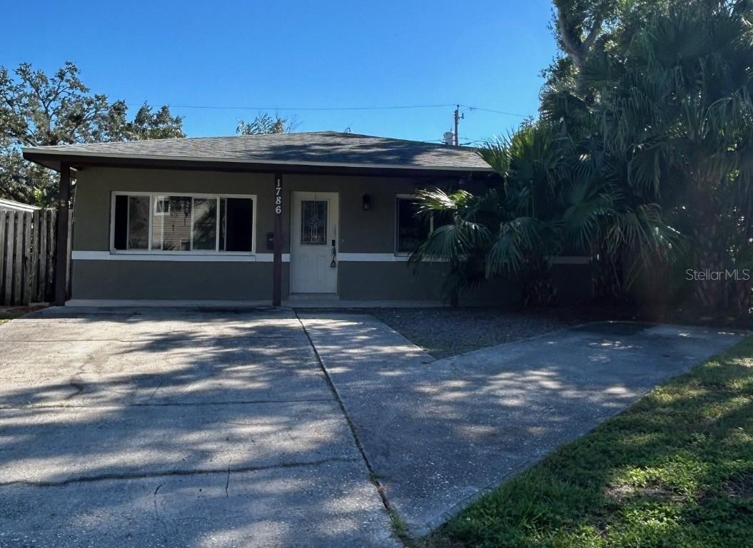 1786 Nevada Ave., St Petersburg, FL 33703