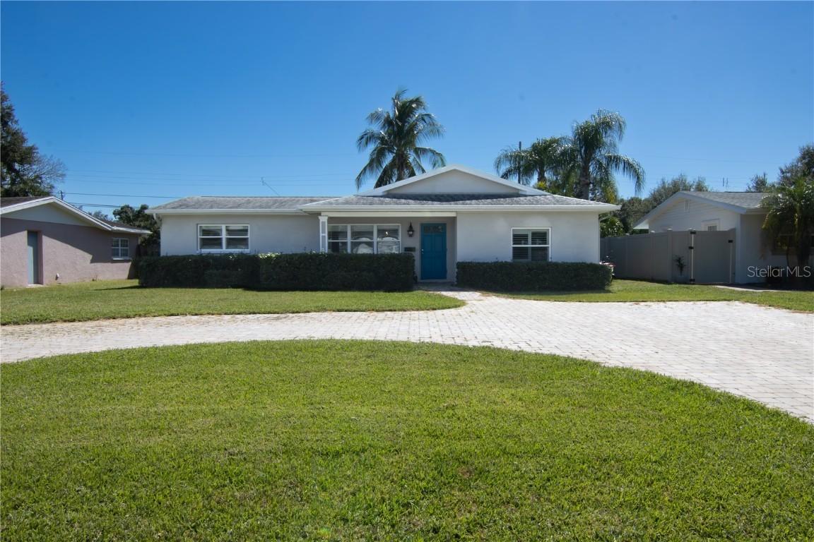 600 43rd Ave., St Petersburg, FL 33703