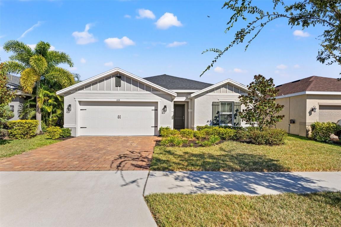 615 Valri Park Dr., Valrico, FL 33594