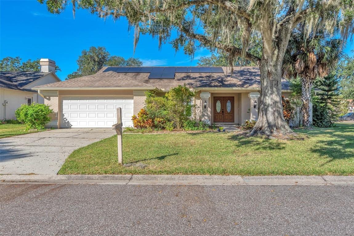 1702 Horseshoe Dr., Plant City, FL 33566