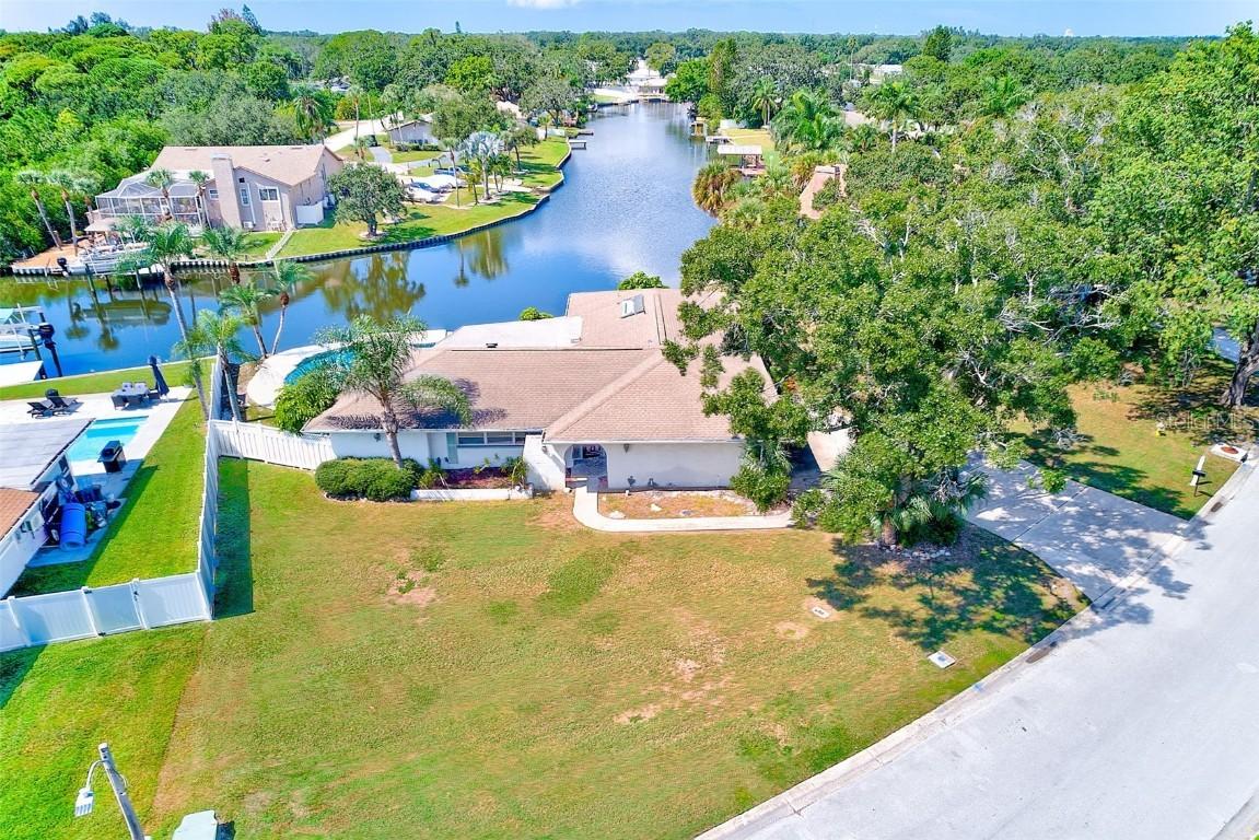 2441 Roberta Ln., Clearwater, FL 33764