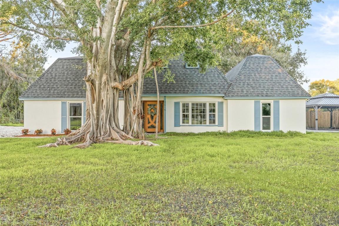 2615 Desoto Way, St Petersburg, FL 33712