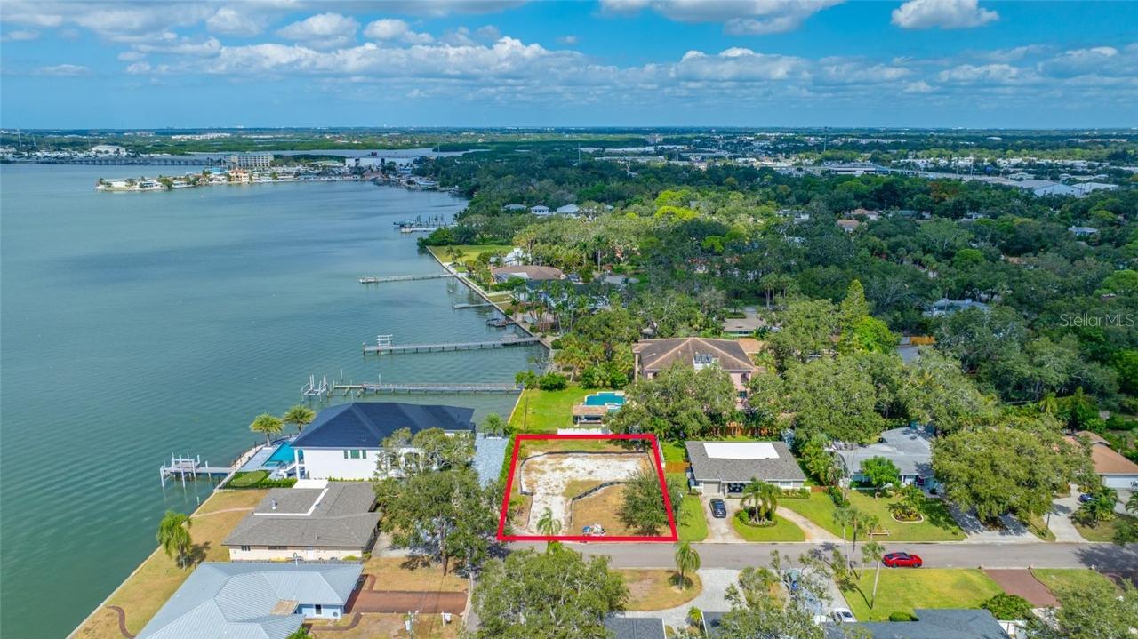 8297 33rd Ave., St Petersburg, FL 33710