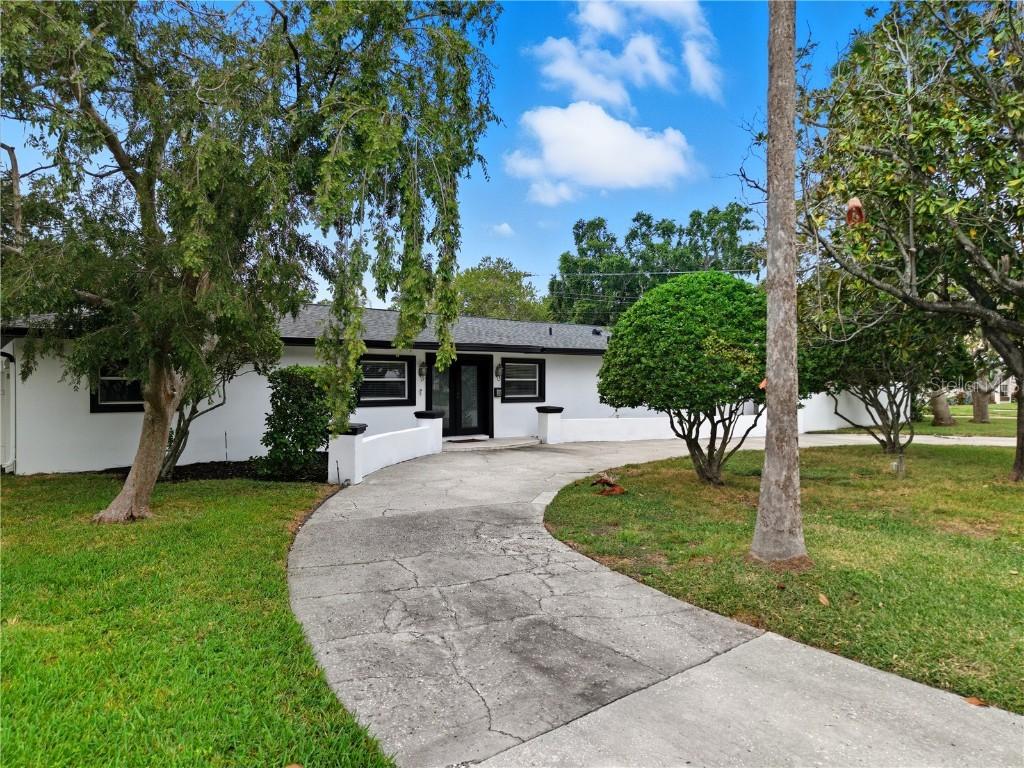 516 W Davis Blvd., Tampa, FL 33606
