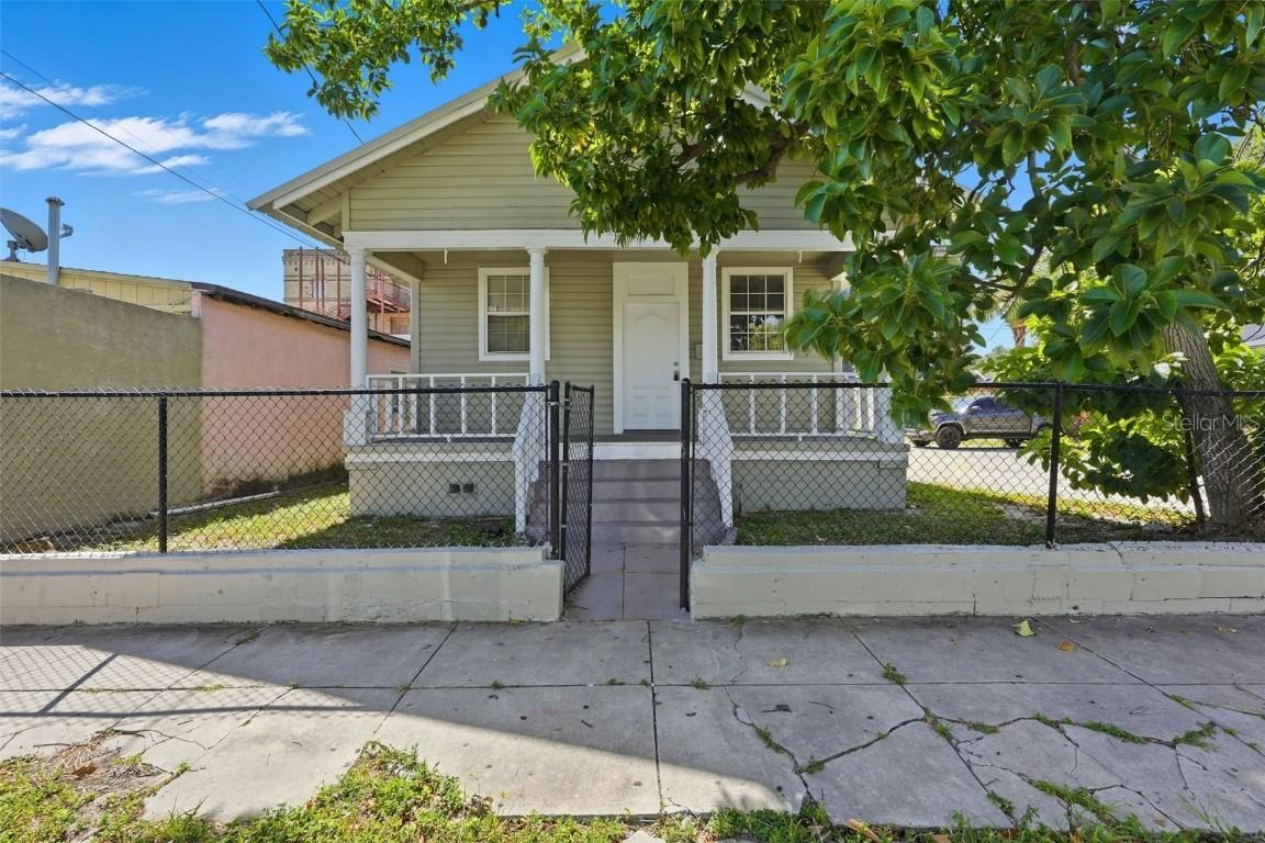 2310 W Arch St., Tampa, FL 33607