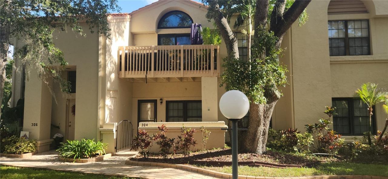304 Los Prados Dr., Safety Harbor, FL 34695