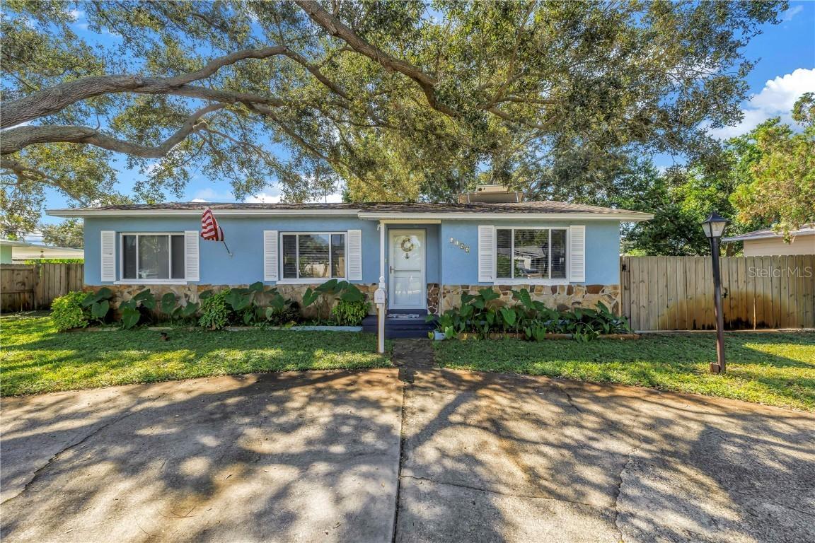 6144 2nd Ave., St Petersburg, FL 33710