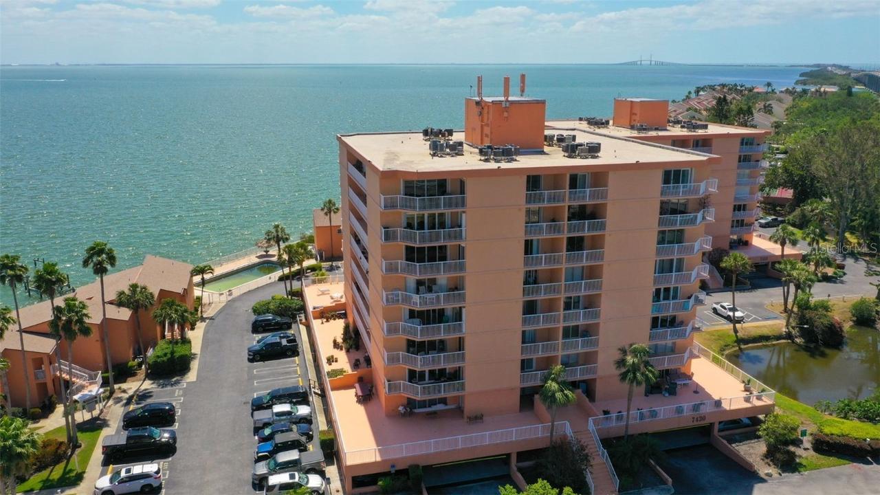 7432 Sunshine Skyway Ln. #406, St Petersburg, FL 33711
