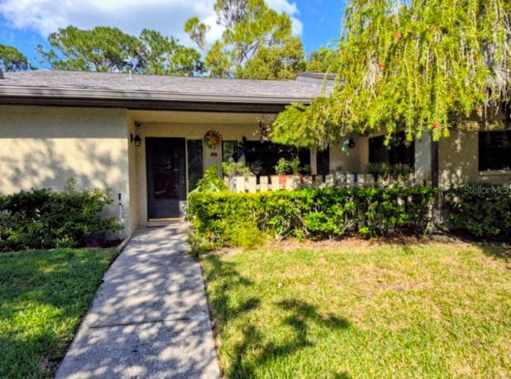 140 Joanne Pl., Oldsmar, FL 34677