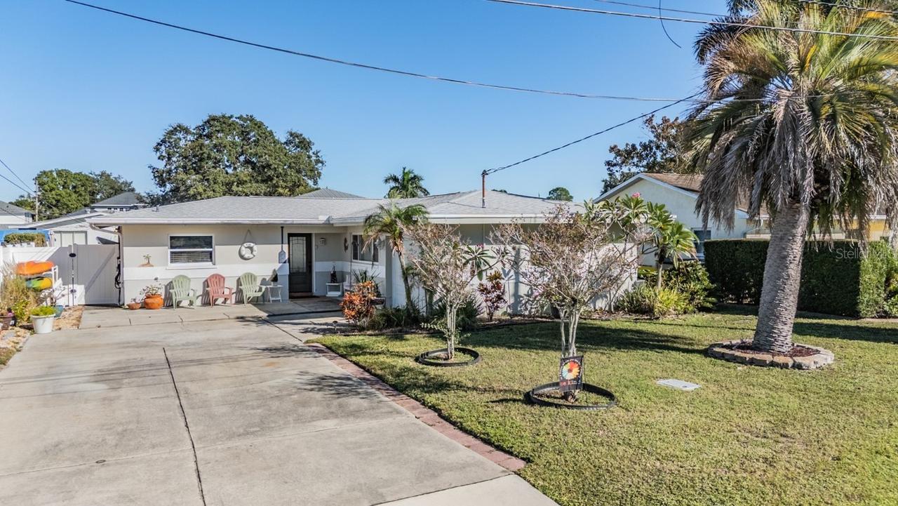 208 W Canal Dr., Palm Harbor, FL 34684