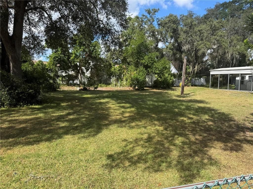 9614 N Hartts Dr., Tampa, FL 33617
