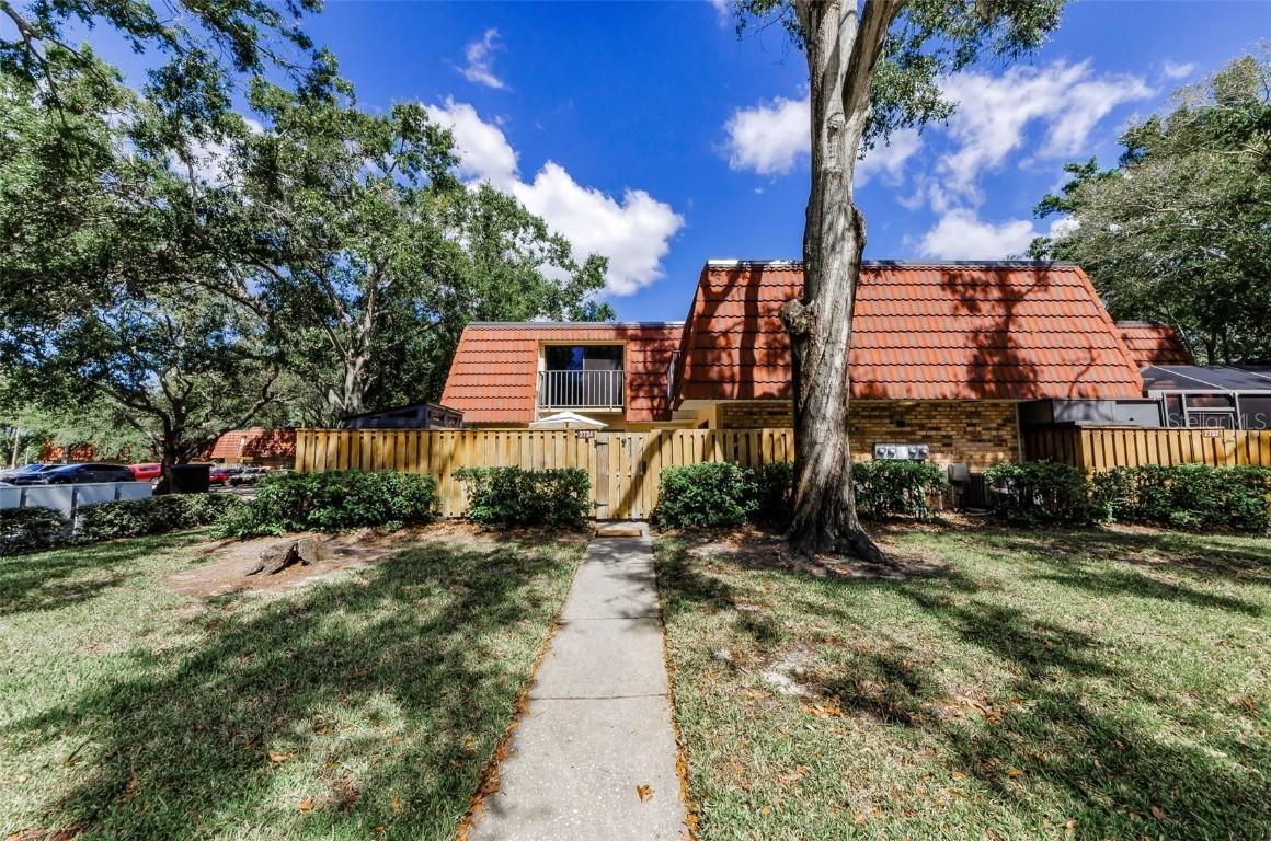 2734 5th Ct., Palm Harbor, FL 34684