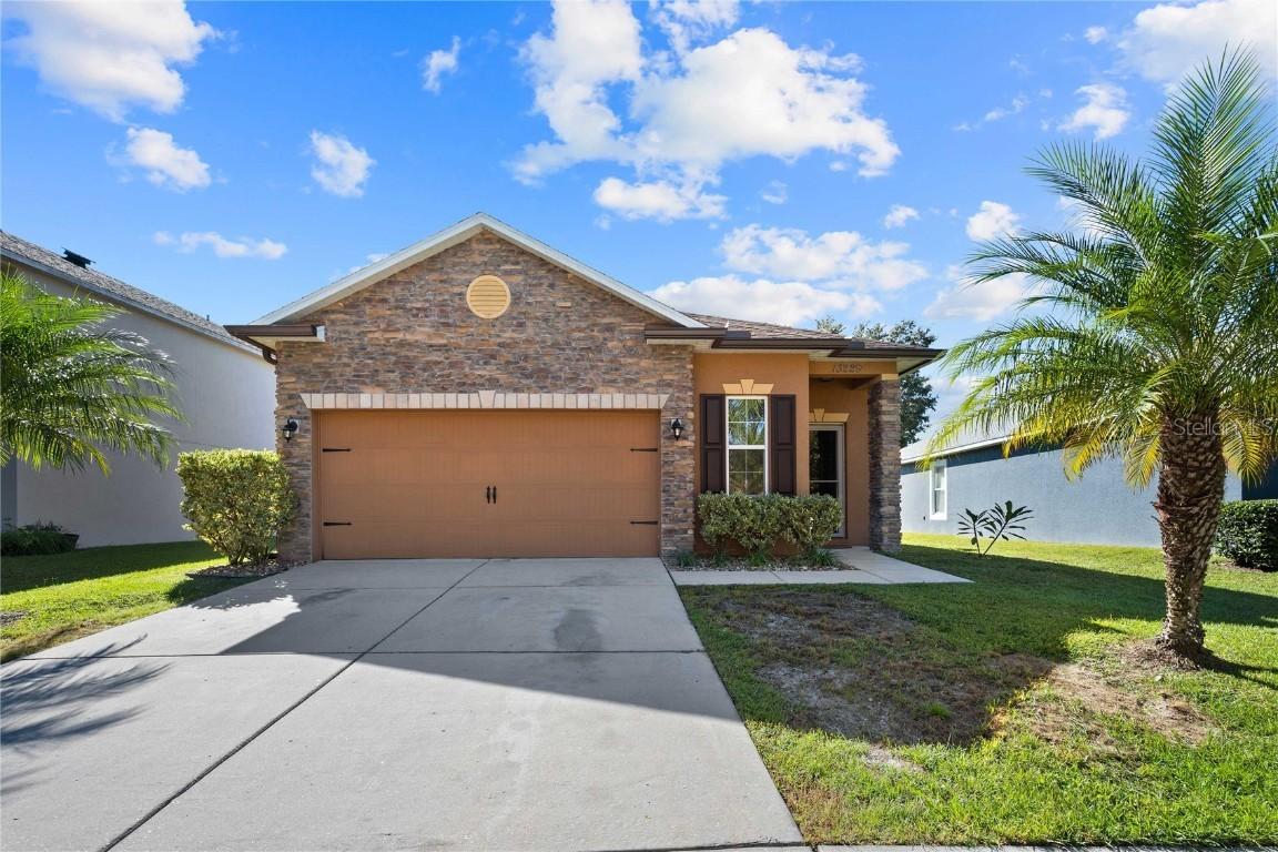 13229 Waterford Castle Dr., Dade City, FL 33525