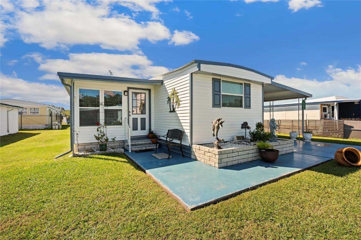 37452 Attica Ave., Zephyrhills, FL 33542