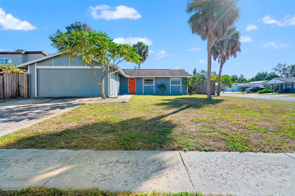 6801 Dickinson Ct., Tampa, FL 33634