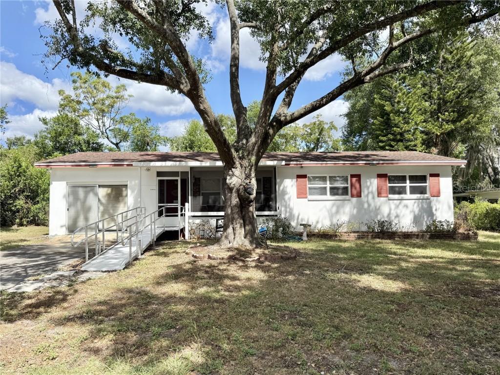 304 Forest Park Avenue, Temple Terrace, FL 33617