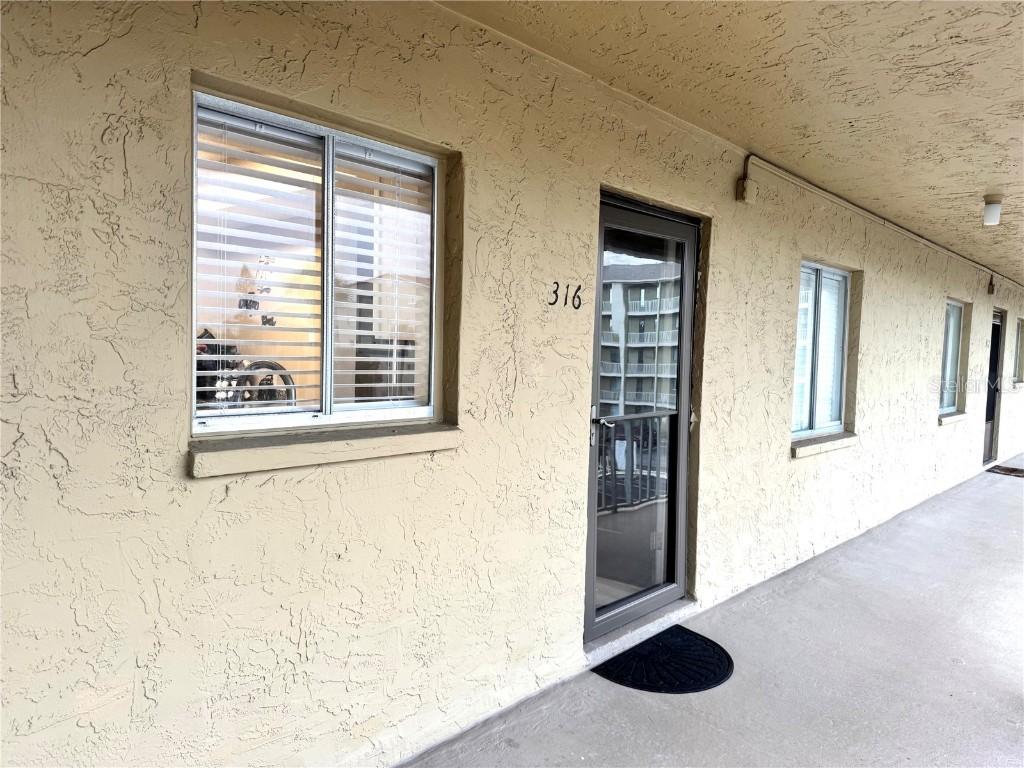 3650 Lake Bayshore Dr. #K-316, Bradenton, FL 34205