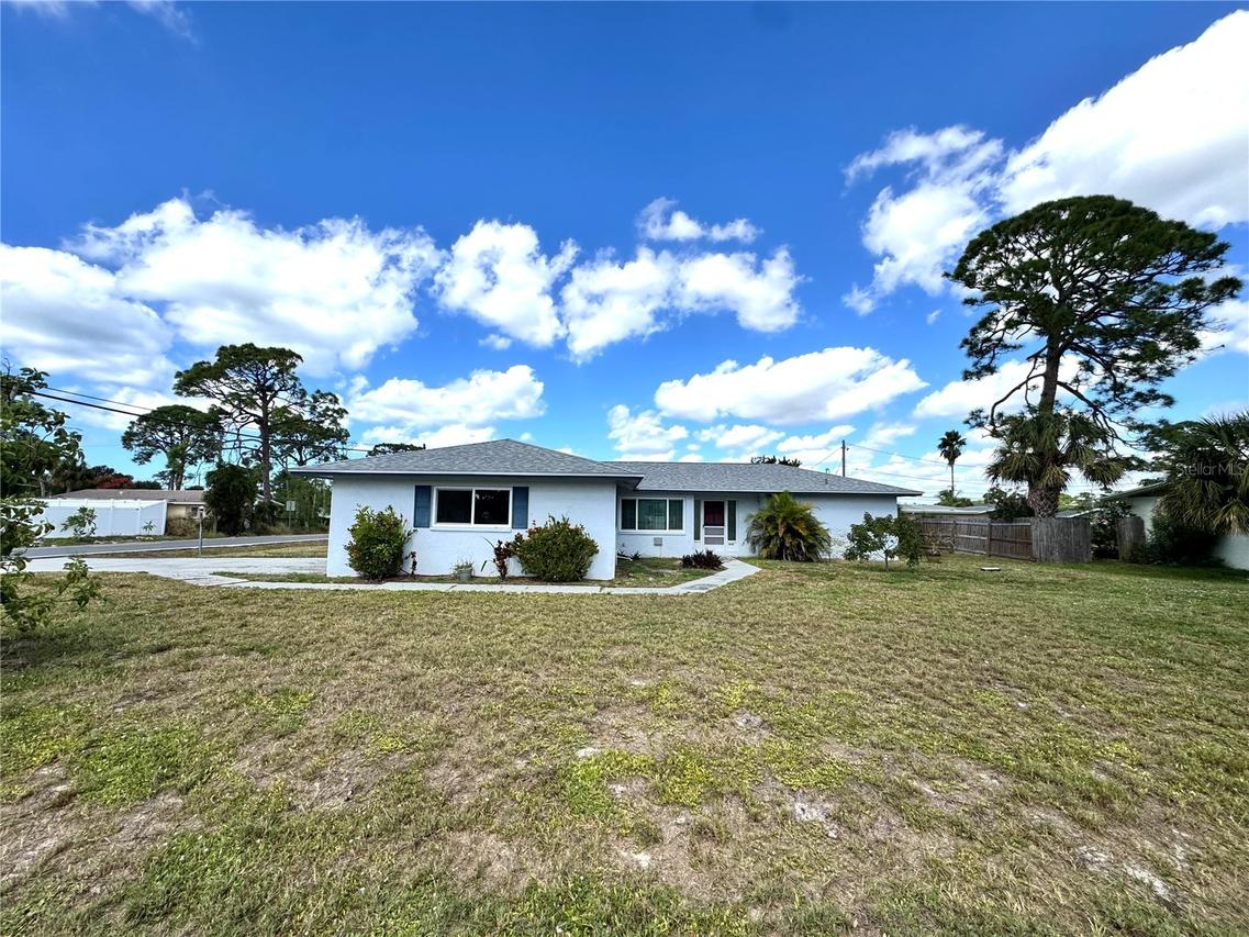 1048 Porpoise Rd., Venice, FL 34293