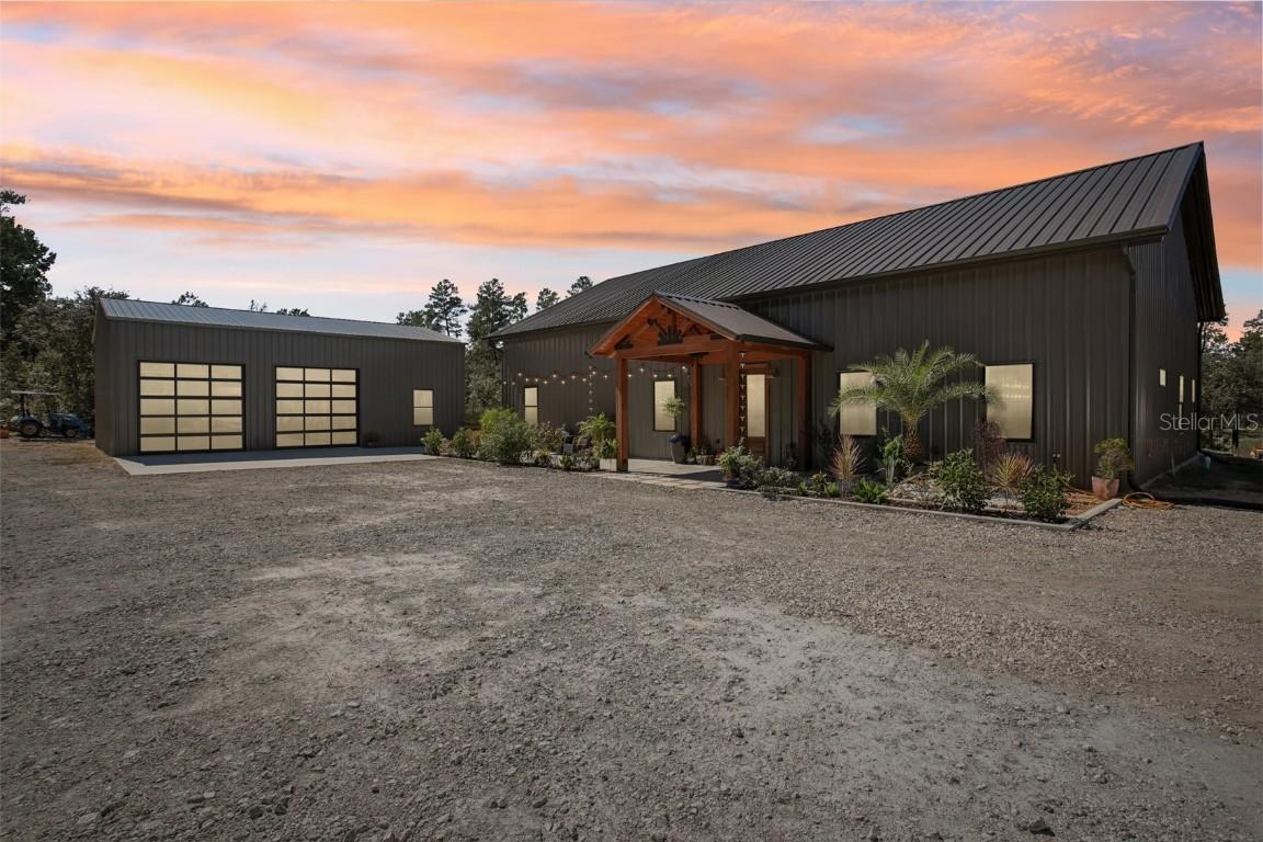 7776 N Fairport Ave., Dunnellon, FL 34433