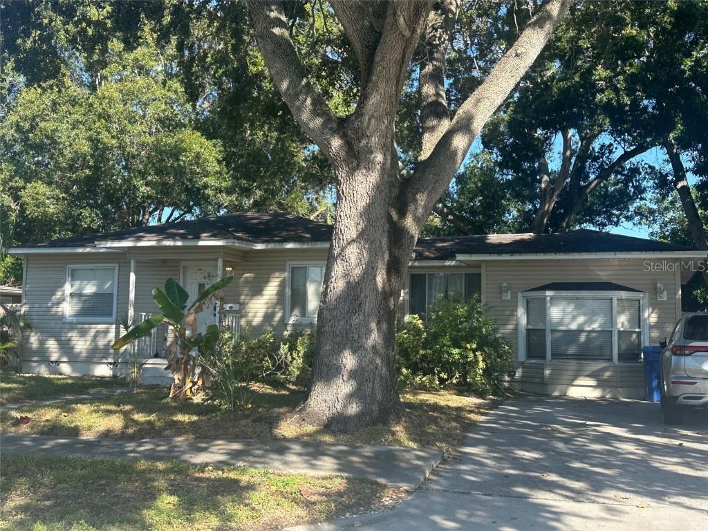 1121 51st Ave., St Petersburg, FL 33703