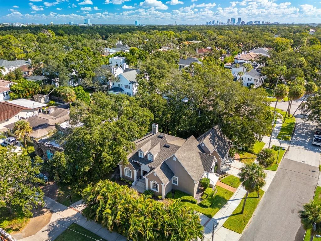 4535 W Beachway Dr., Tampa, FL 33609