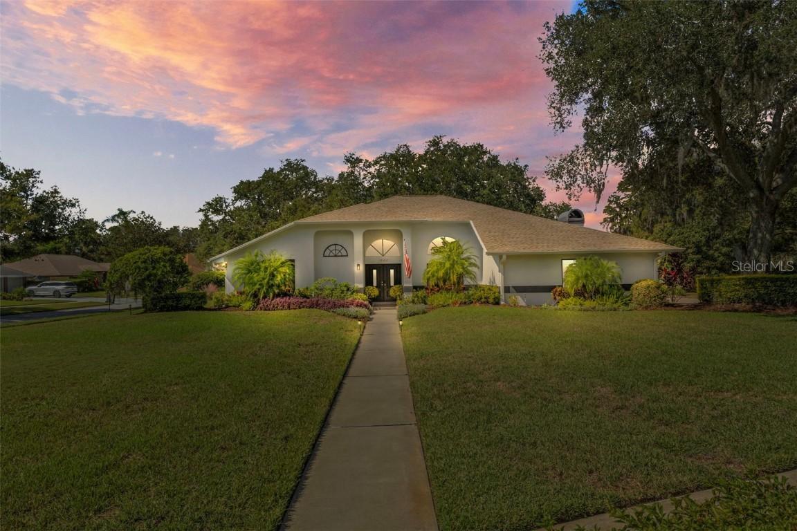 18102 Fairpoint Pl., Lutz, FL 33548