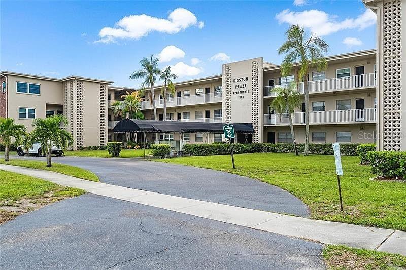 1000 49th St. #311, St Petersburg, FL 33710