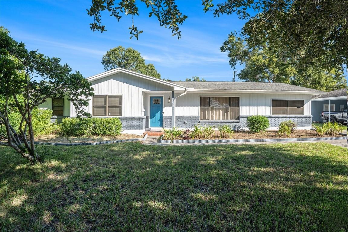 10910 Carrollwood Dr., Tampa, FL 33618