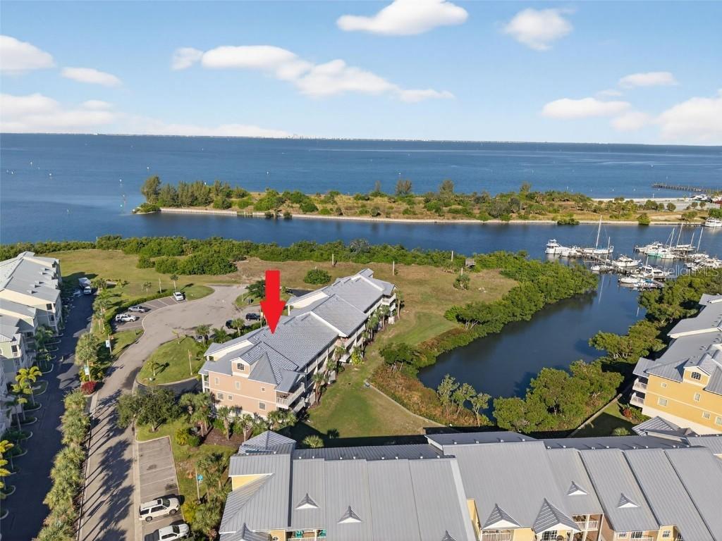 3257 Mangrove Point Dr., Ruskin, FL 33570