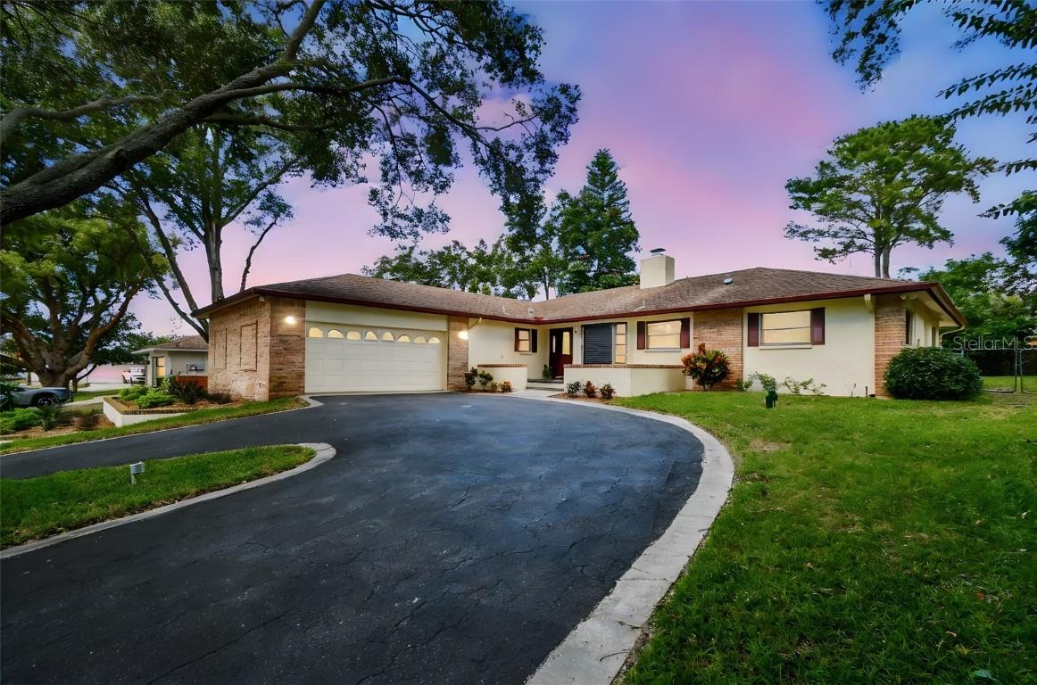 765 Sandy Hook Rd., Palm Harbor, FL 34683
