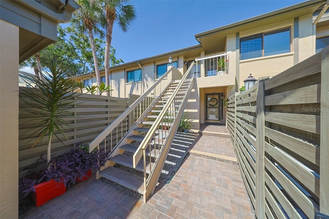 3165 Landmark Dr. #713, Clearwater, FL 33761