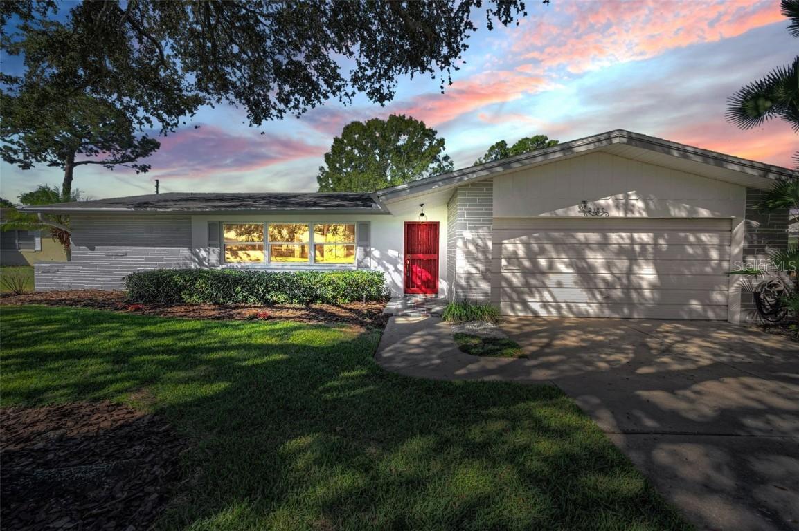 2150 Sarazen Dr., Dunedin, FL 34698