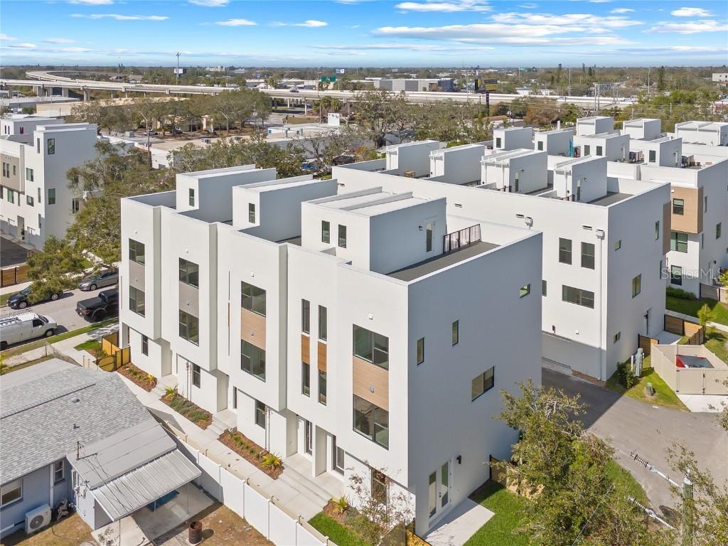 305 15th St., St Petersburg, FL 33705