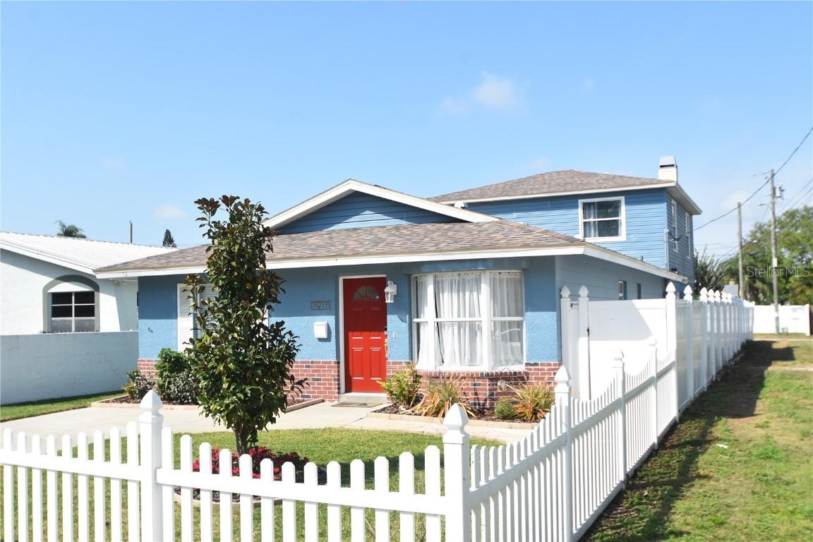 2918 10th St., St Petersburg, FL 33704