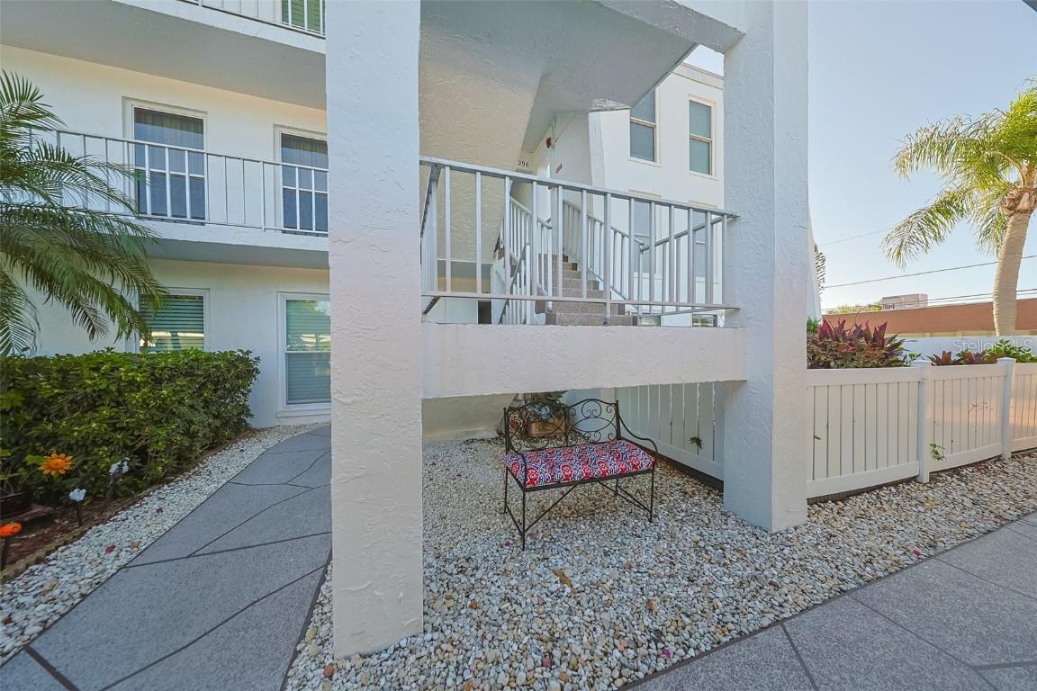 1655 S Highland Ave. #J295, Clearwater, FL 33756