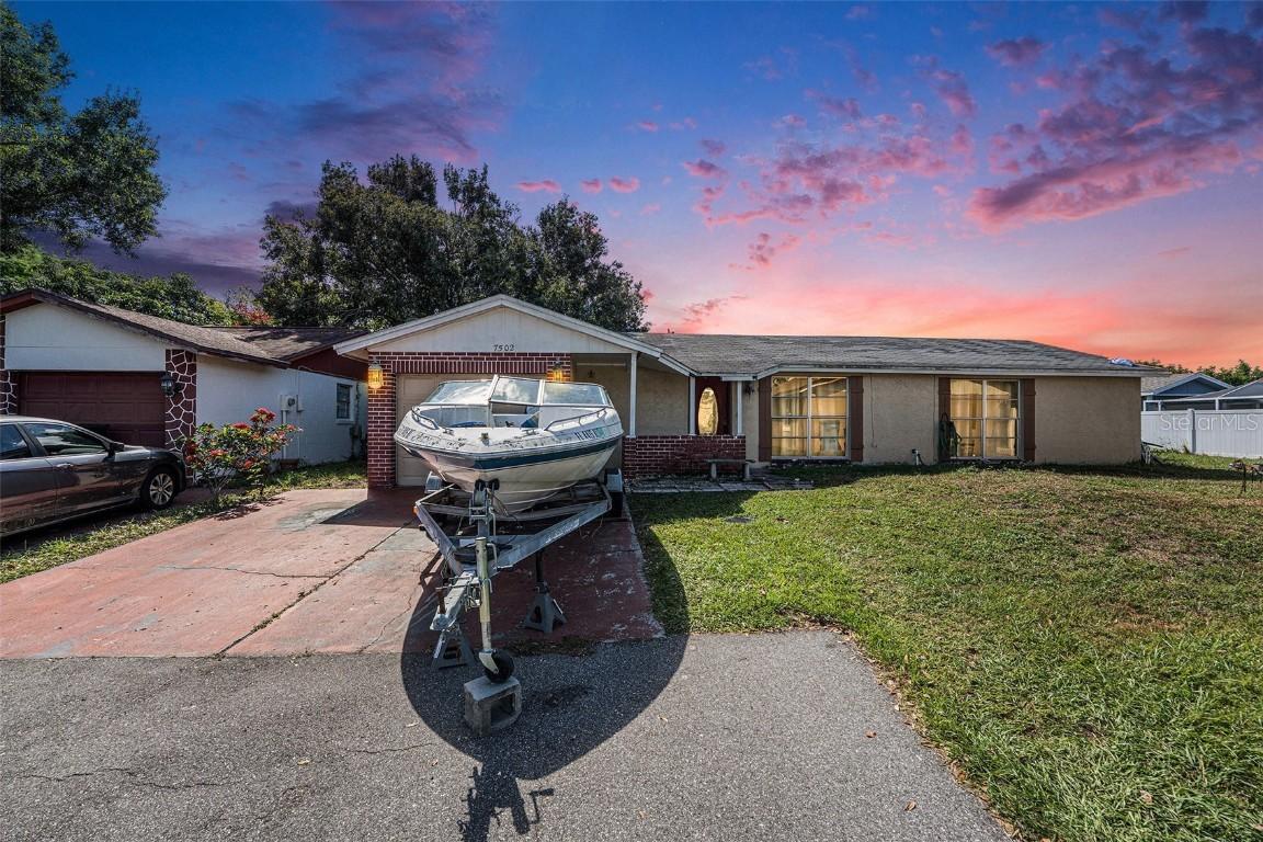 7502 Pond View Ct., Tampa, FL 33615
