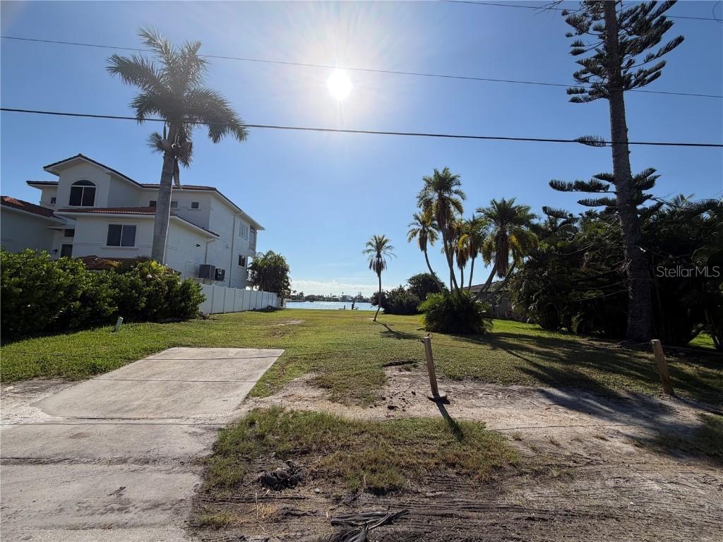 16325 Redington Dr., Redington Beach, FL 33708
