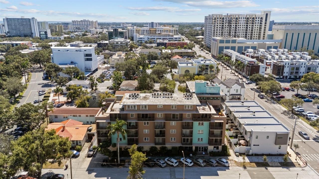 750 Burlington Ave. #1H, St Petersburg, FL 33701