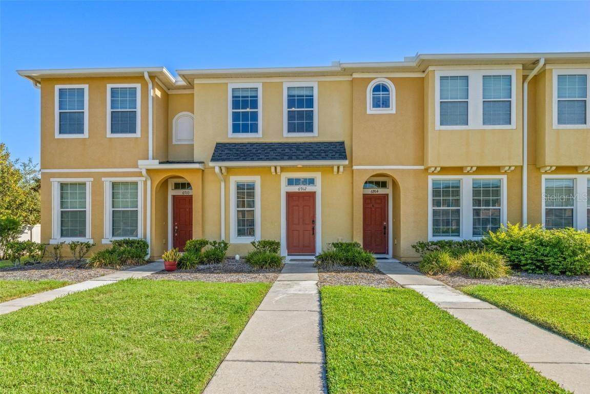 6912 Towering Spruce Dr., Riverview, FL 33578