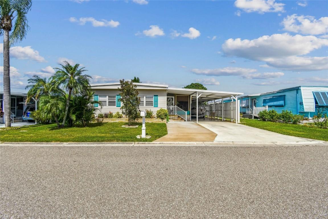 209 E 52nd Avenue Plz., Bradenton, FL 34203