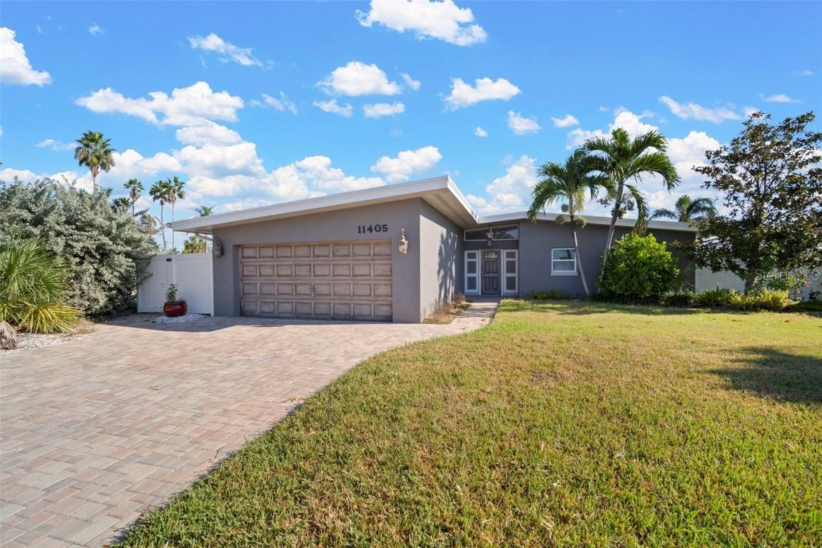 11405 6th St., Treasure Island, FL 33706