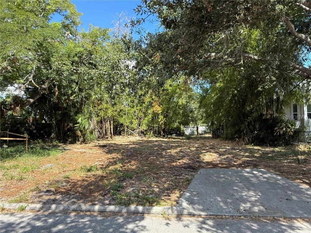 3027 W Helen Ave., Tampa, FL 33611