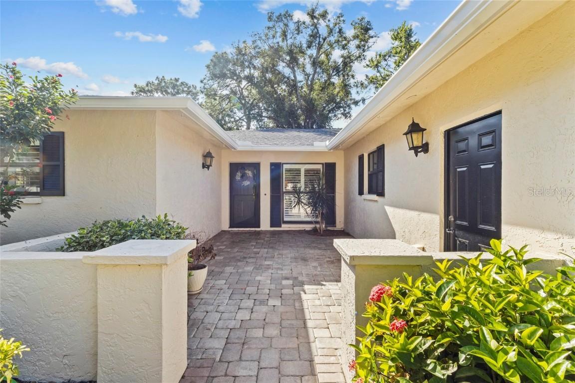 7143 Fairway Bend Ln., Sarasota, FL 34243