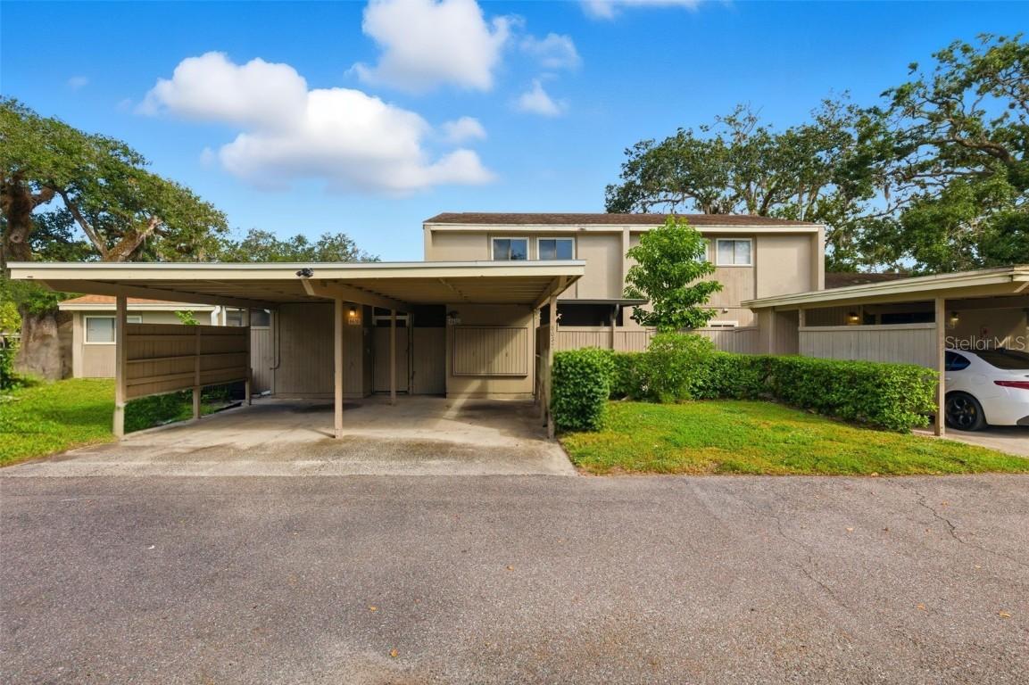 8632 Cattail Dr., Temple Terrace, FL 33637