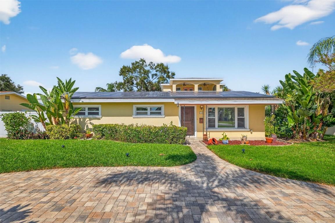 783 Placido Way, St Petersburg, FL 33704
