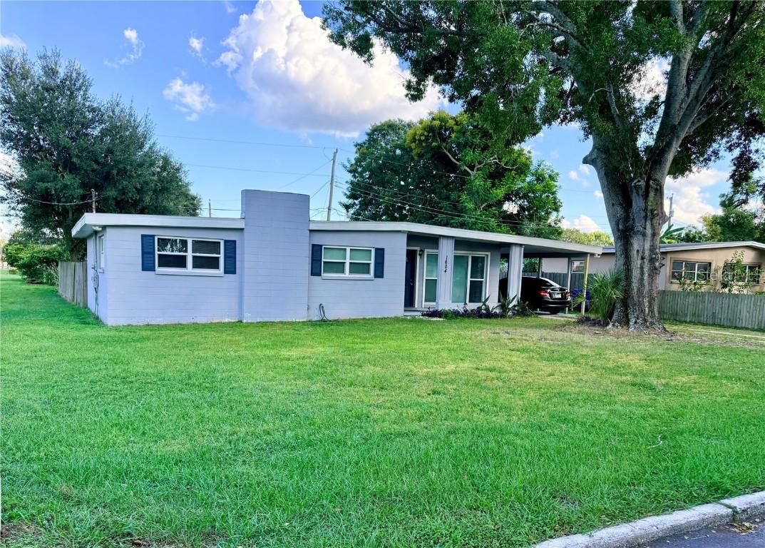 1604 Crystal Ct., Lakeland, FL 33801